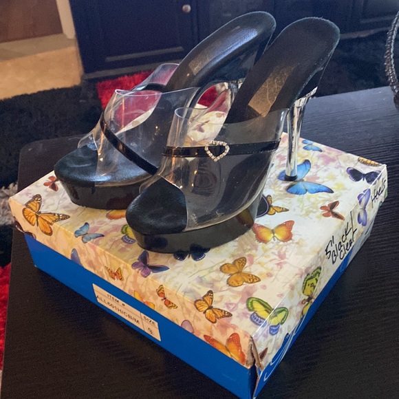 Black and clear Pleaser heels! - Picture 6 of 12